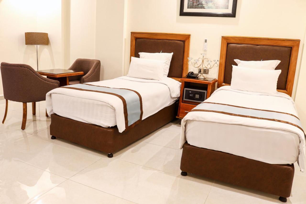 Al Raad Hotel Aqaba Bagian luar foto